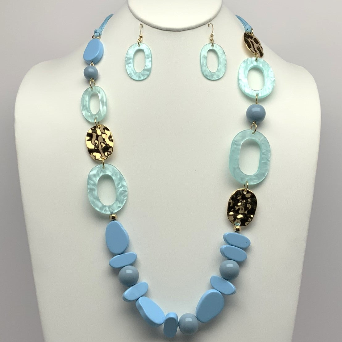 Lucite Necklace Set