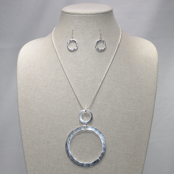 Long Snake Chain with Metal Circle Pendant Necklace Set