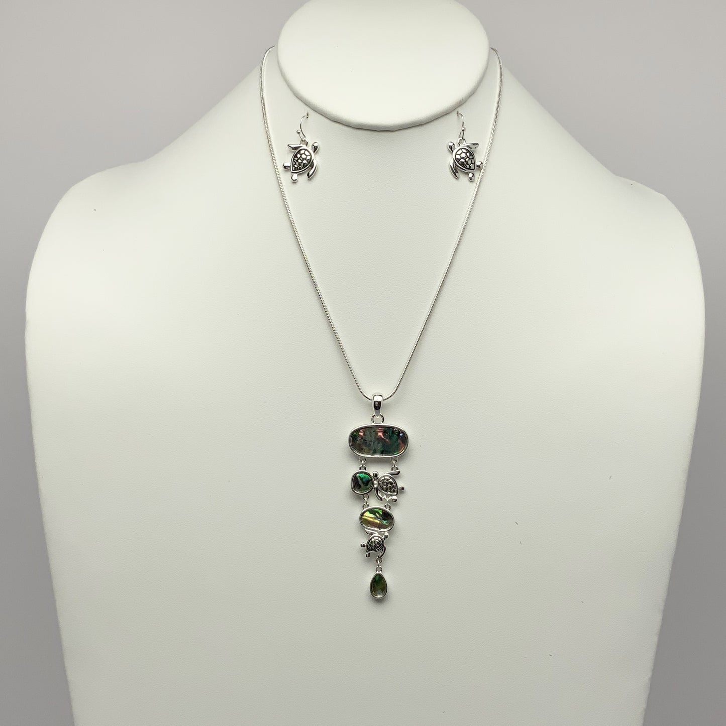 Turtle and Mother Pearl Necklace Set