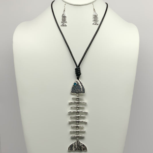 Skeleton Fish Necklace Set