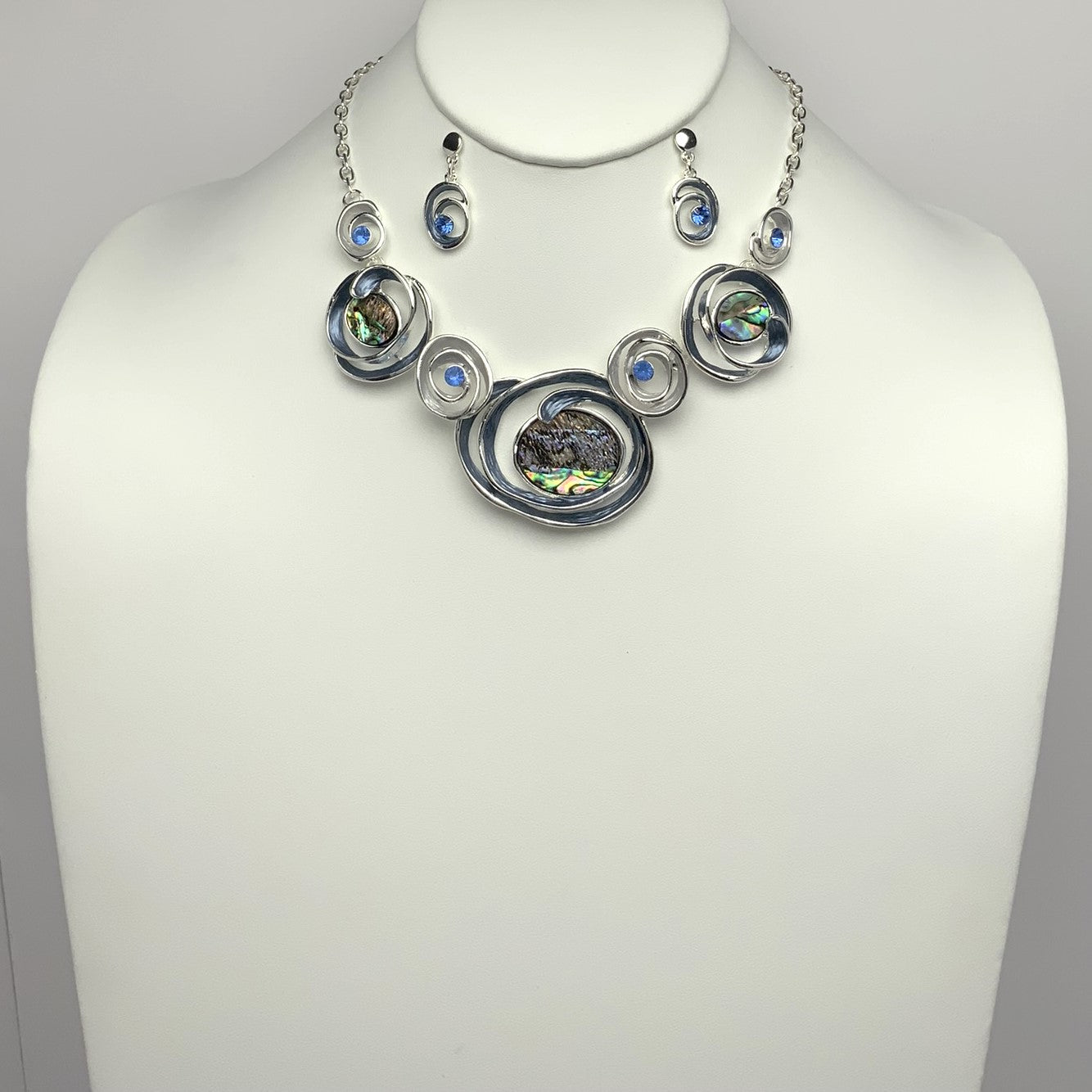 Spiral Necklace Set with Mother Pearl