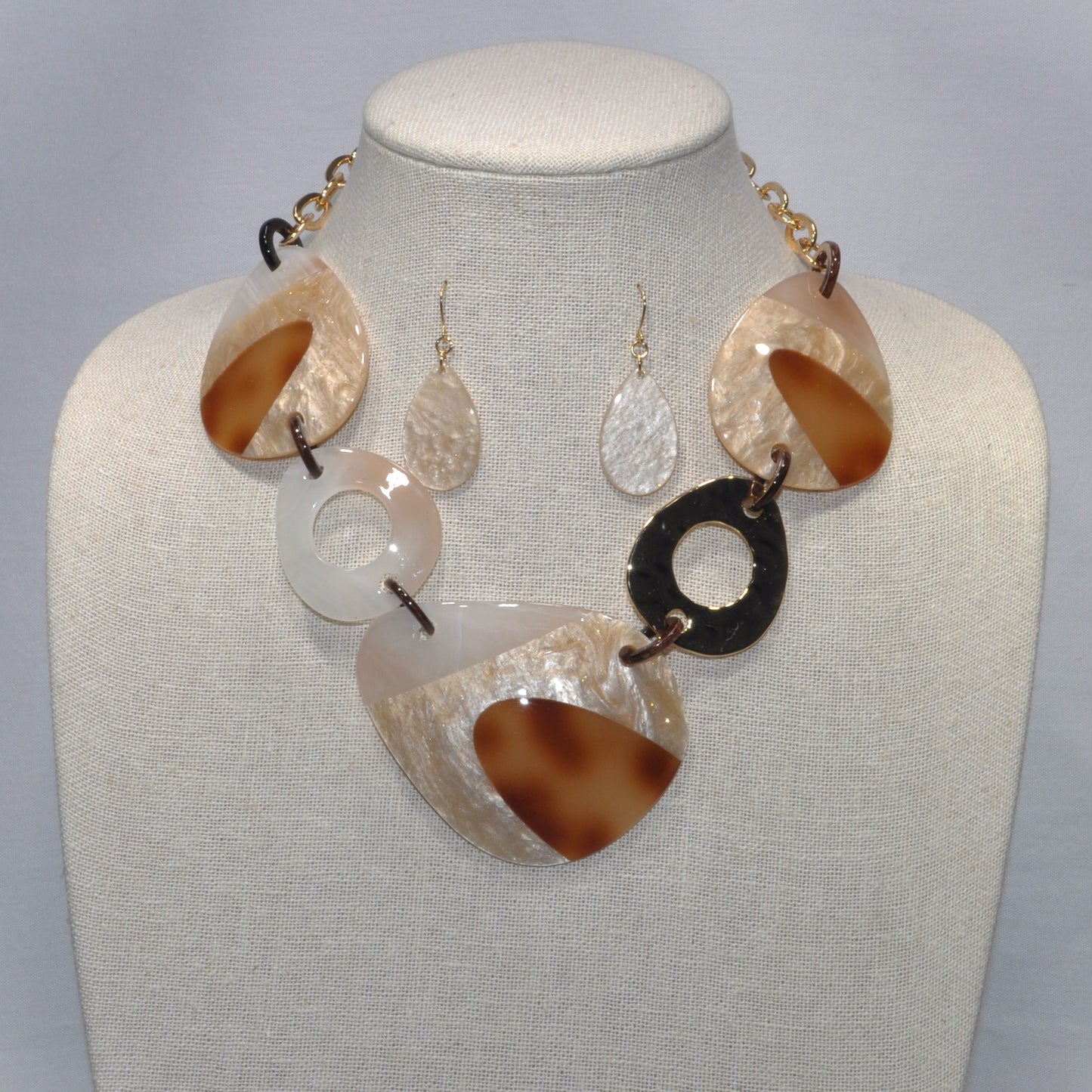 Lucite/Acrylic Bib Style Necklace Set