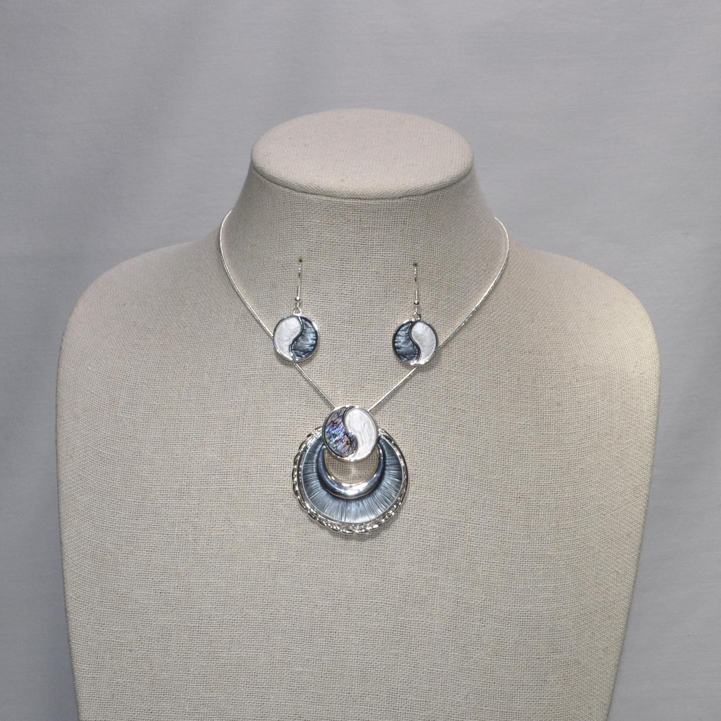 Yin Yang Pendant Drop Necklace Set