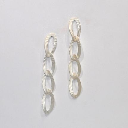 Chain Link Earrin