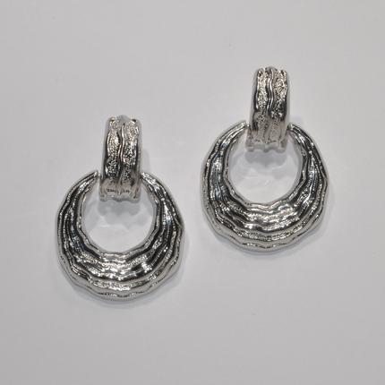 Wavy Metal Hoop E